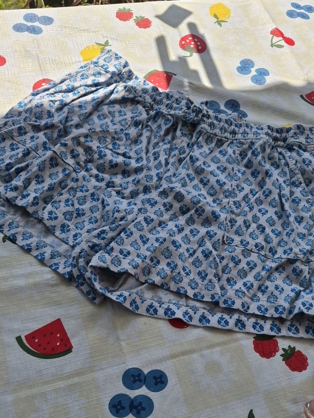 J. CREW 💙 linen blend SHORTS 💙 Blue/White Flowered Block-print 🌼 SZ L 🌼 EUC!